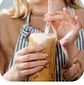 Menikmati secangkir kopi