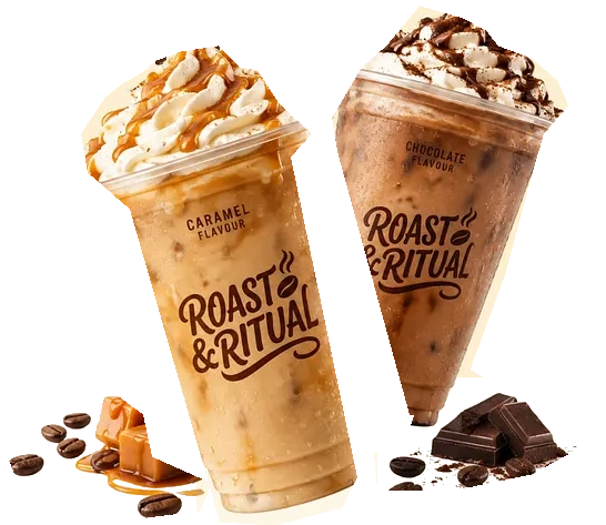 Dua gelas kopi karamel dan cokelat dengan krim